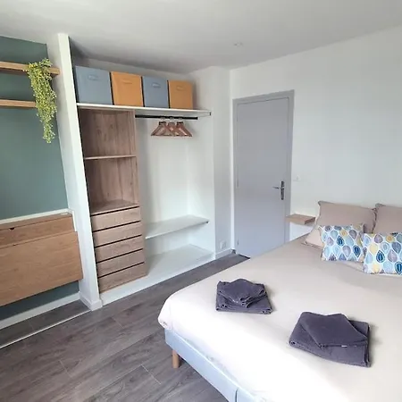 Spacieux & Paisible Apartment