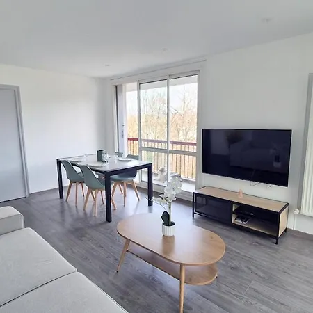 Spacieux & Paisible Apartment